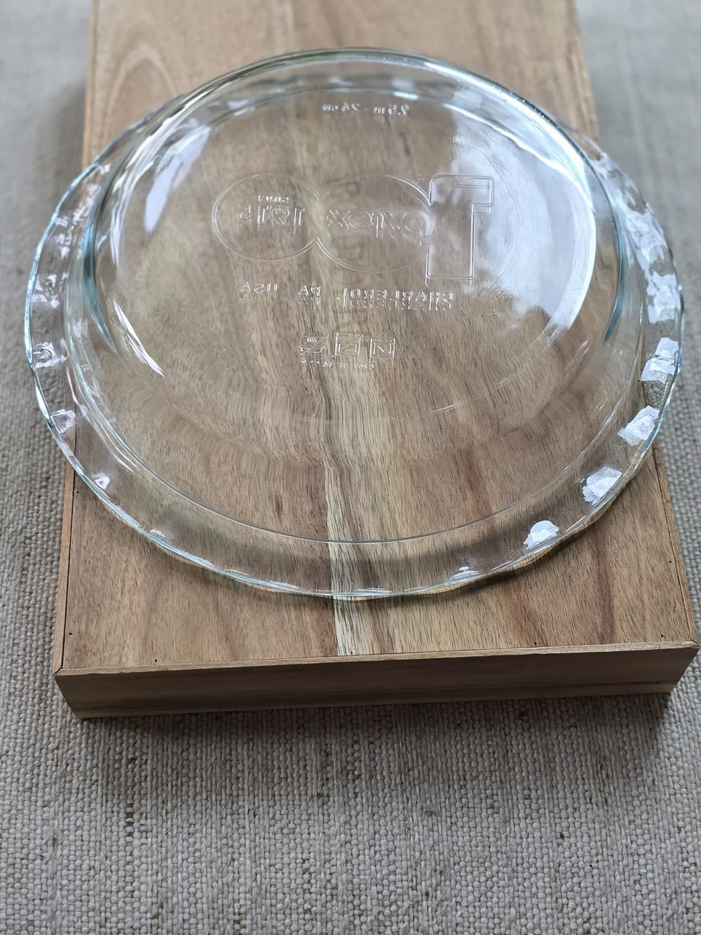 Pyrex 100 Anniversary‎ Pie Dish 9.5in